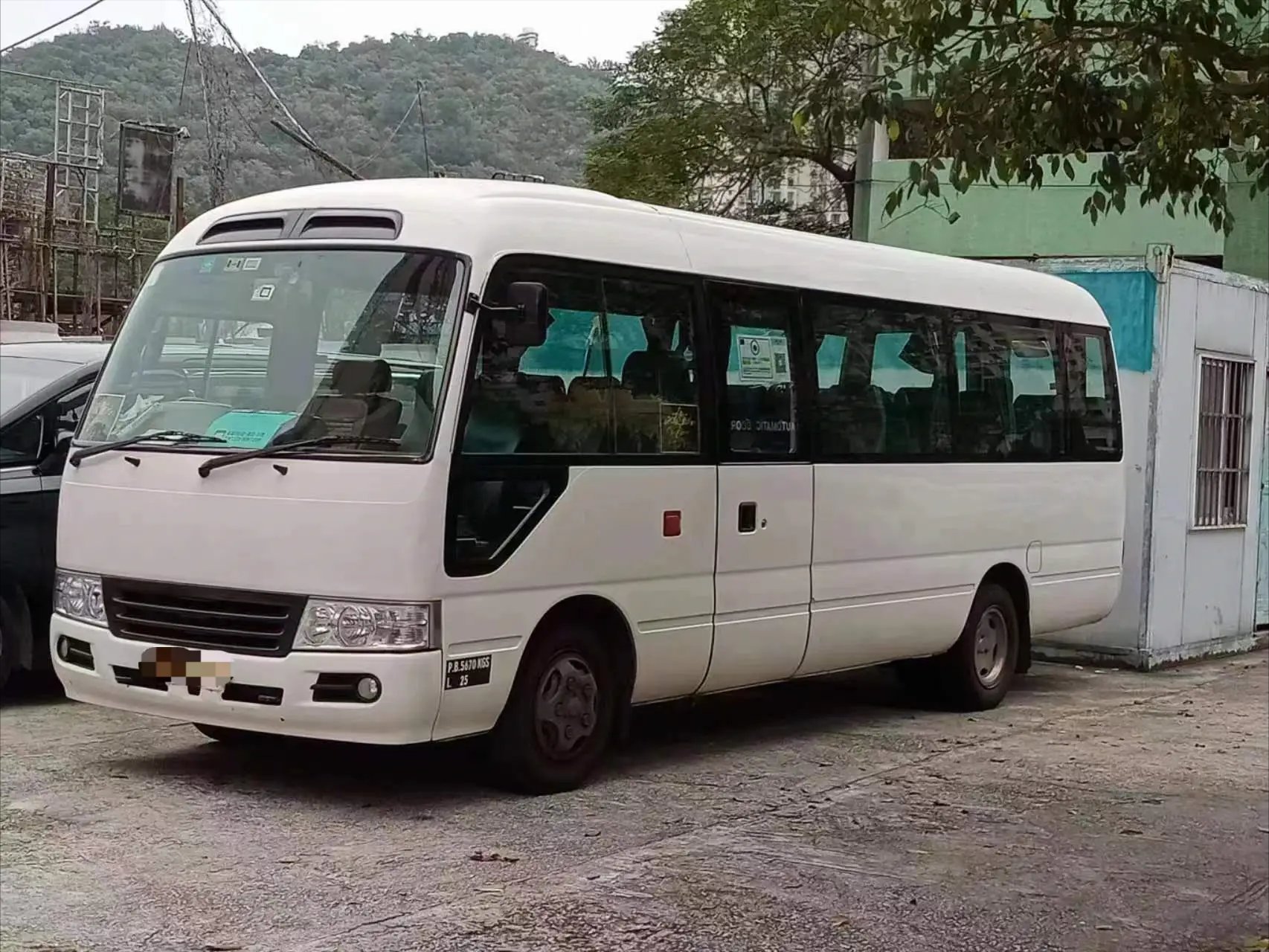 9-14 Seater