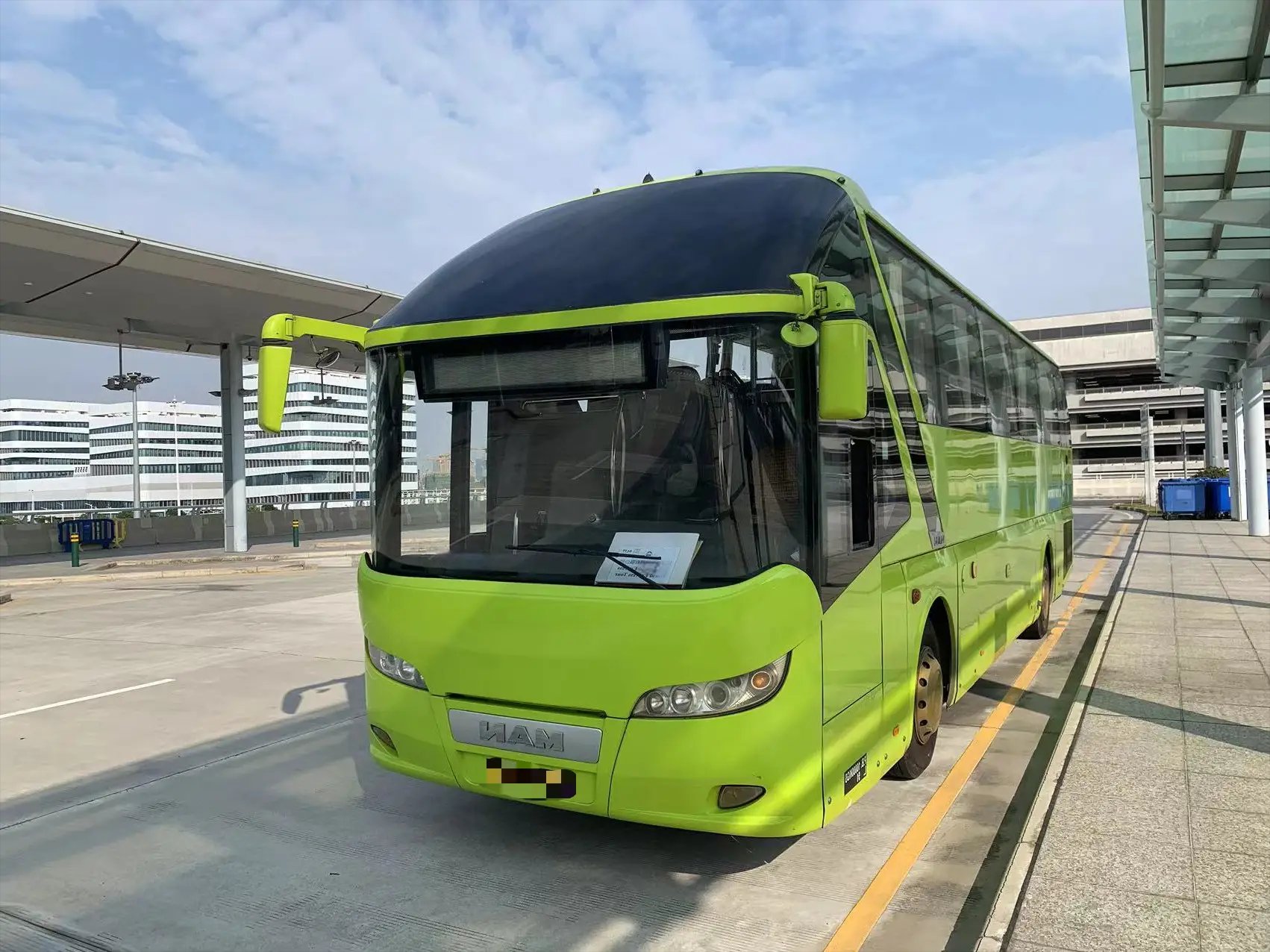 Bus